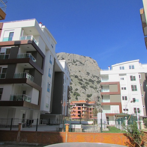 wohnung in antalya mit bergblick kaufen 4