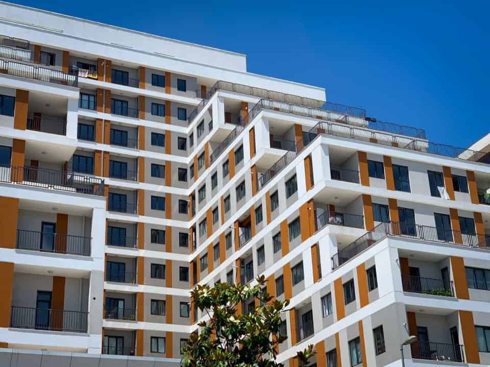 Flats Istanbul Esenyurt very central with all city amenities shops cafes bazar 3