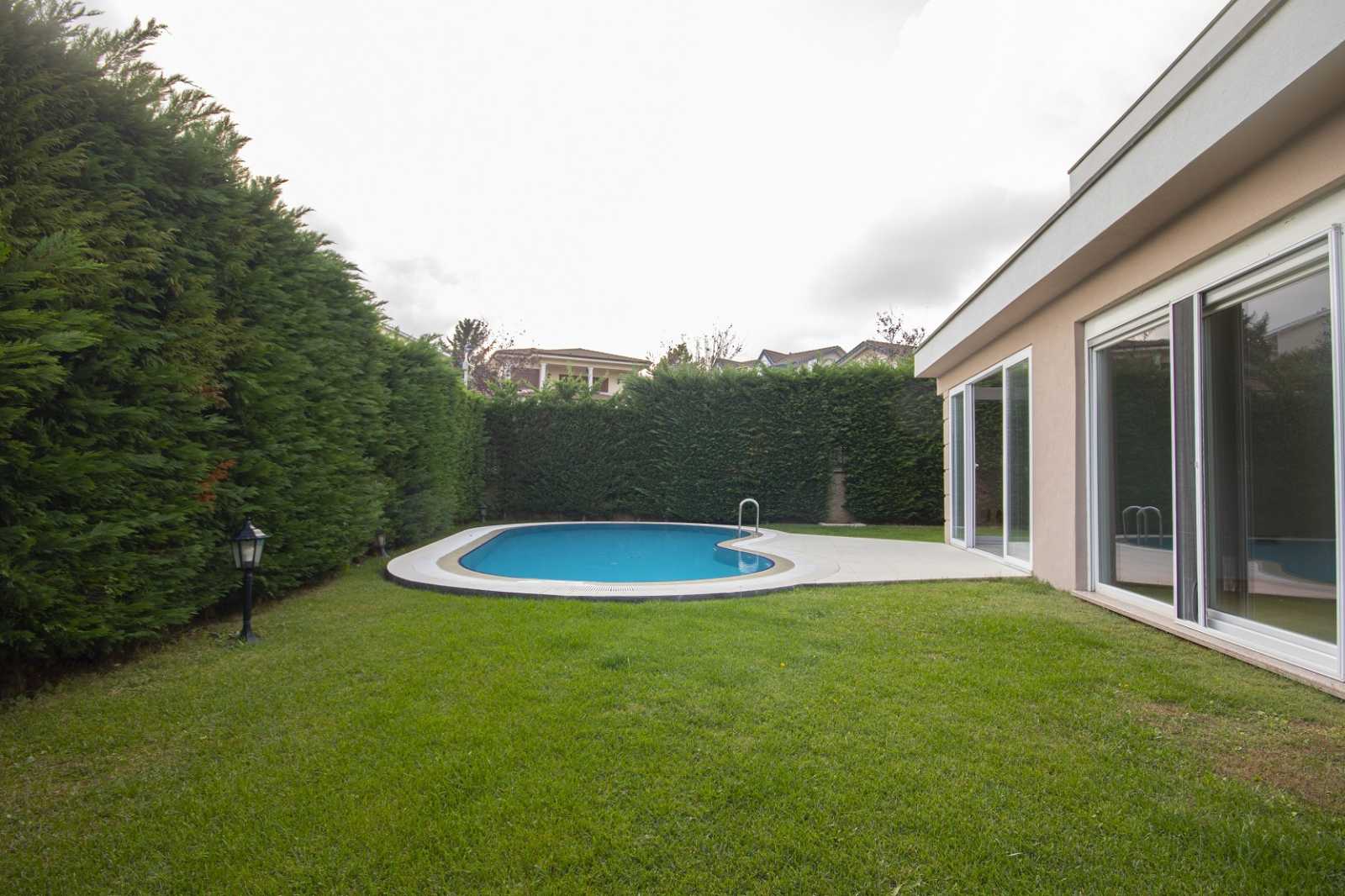 Luxury Istanbul Villa For Sale 3